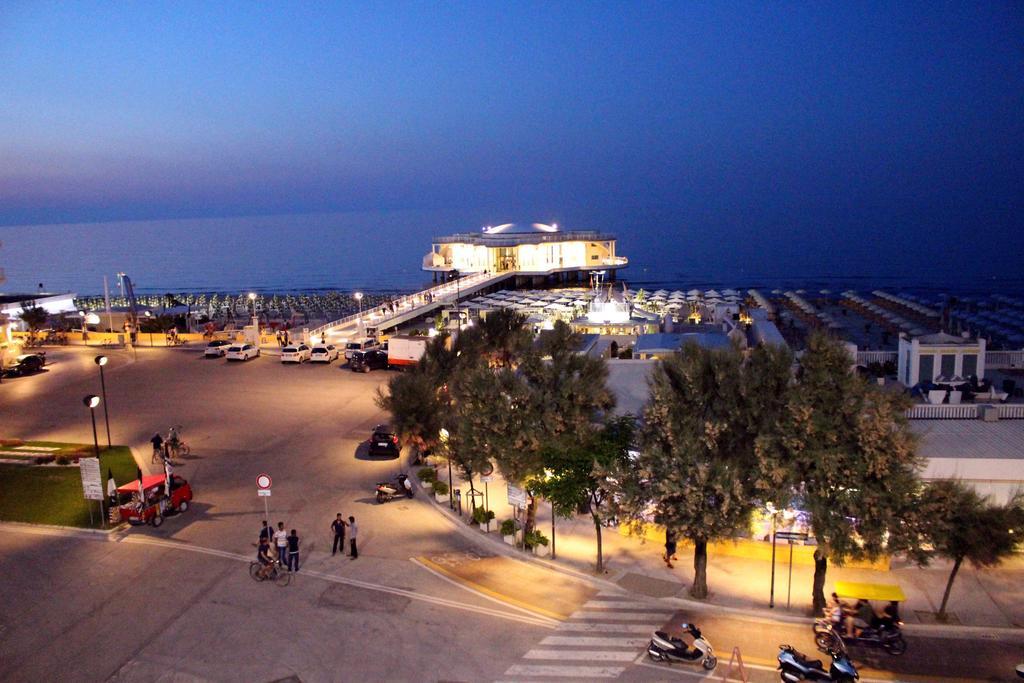 Residence Cristallo Senigallia Exterior photo