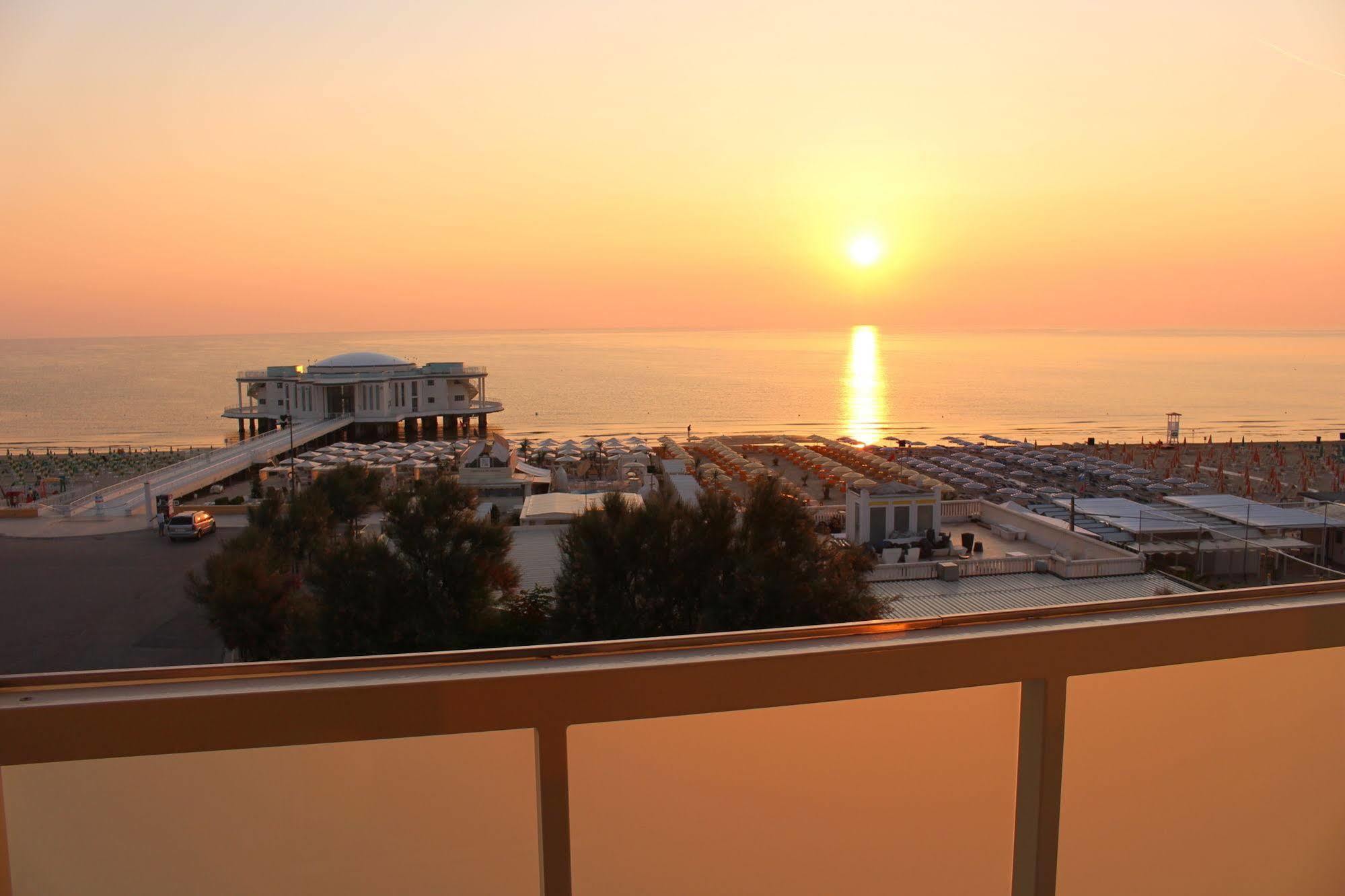 Residence Cristallo Senigallia Exterior photo
